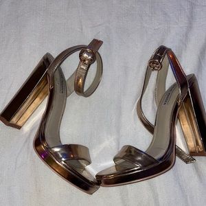 Gold Steve madden heels